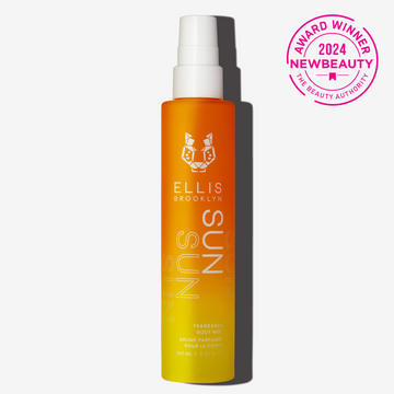 Brume parfumée pour cheveux et corps Sun 100 ml sur fond blanc avec un badge rose de lauréat du New Beauty Award 2024 The Beauty Authority.